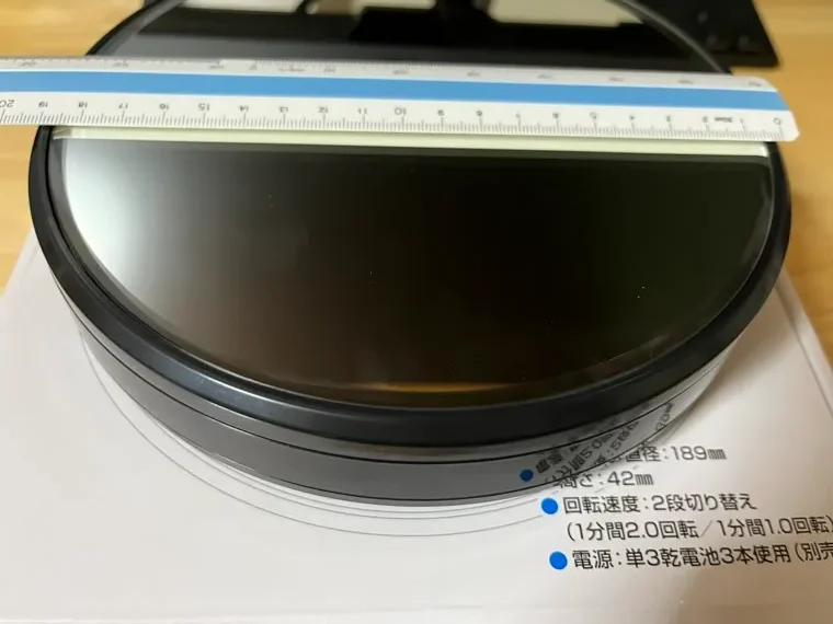 フィギュア 回転台 100均