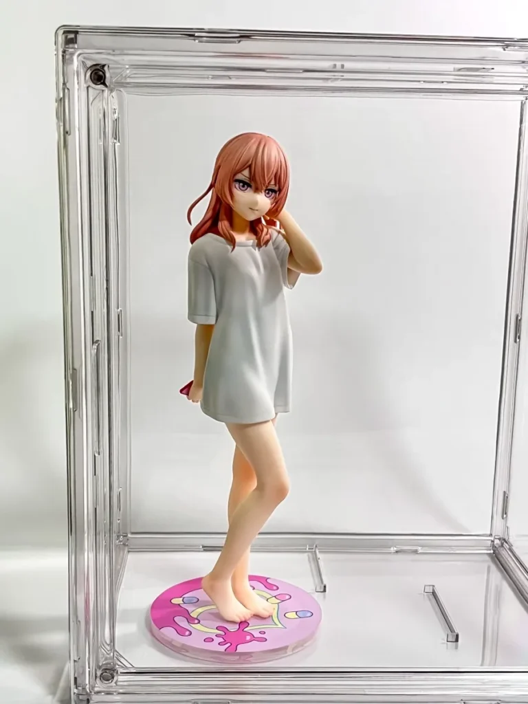 ダイソーフィギュアケースに1/7スケールフィギュア収納