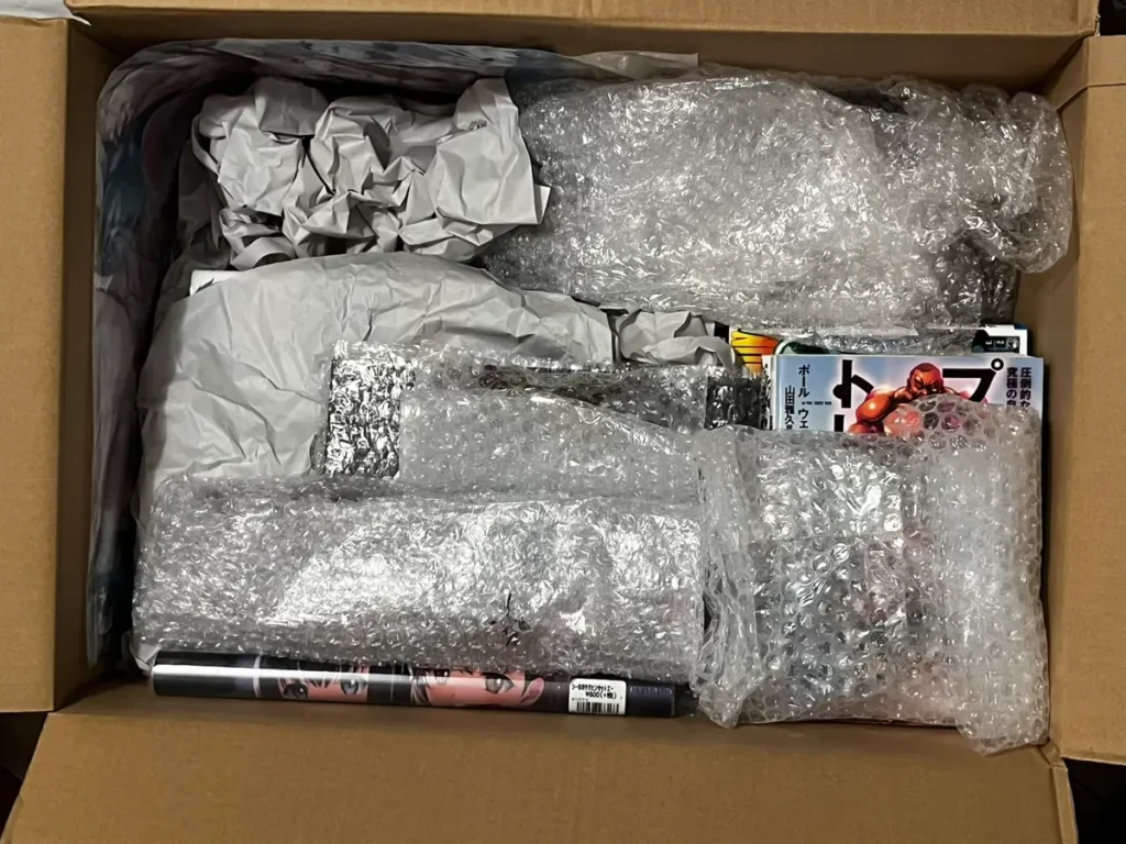 駿河屋かんたん買取の梱包荷物
