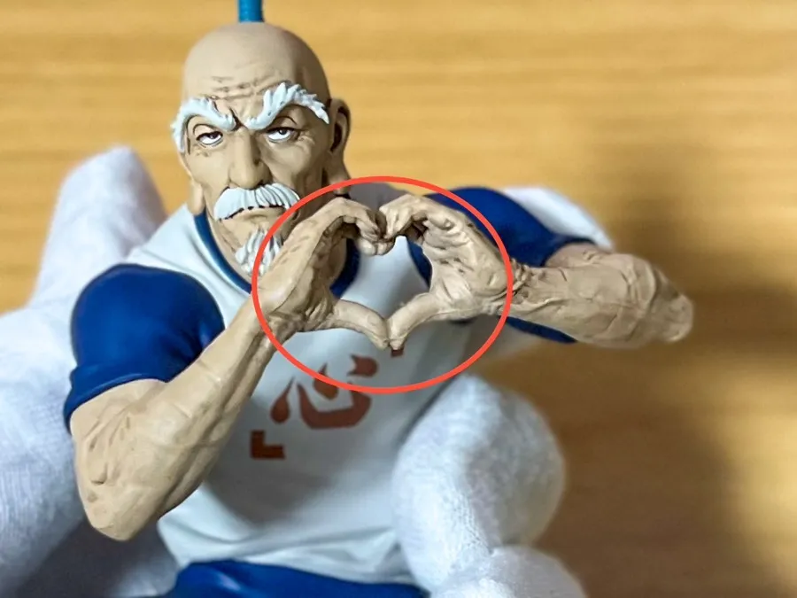 フィギュアのパーティングラインをガラスヤスリで削る前