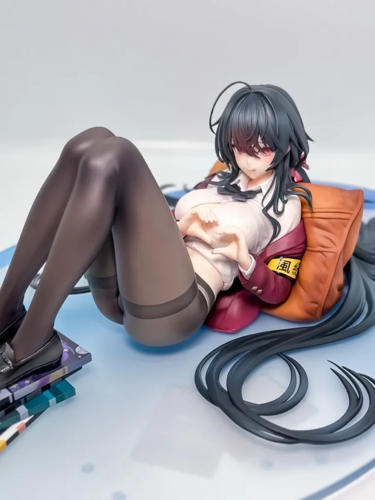 大鳳 下校後の甘い時間 フィギュアのスカートをキャストオフ