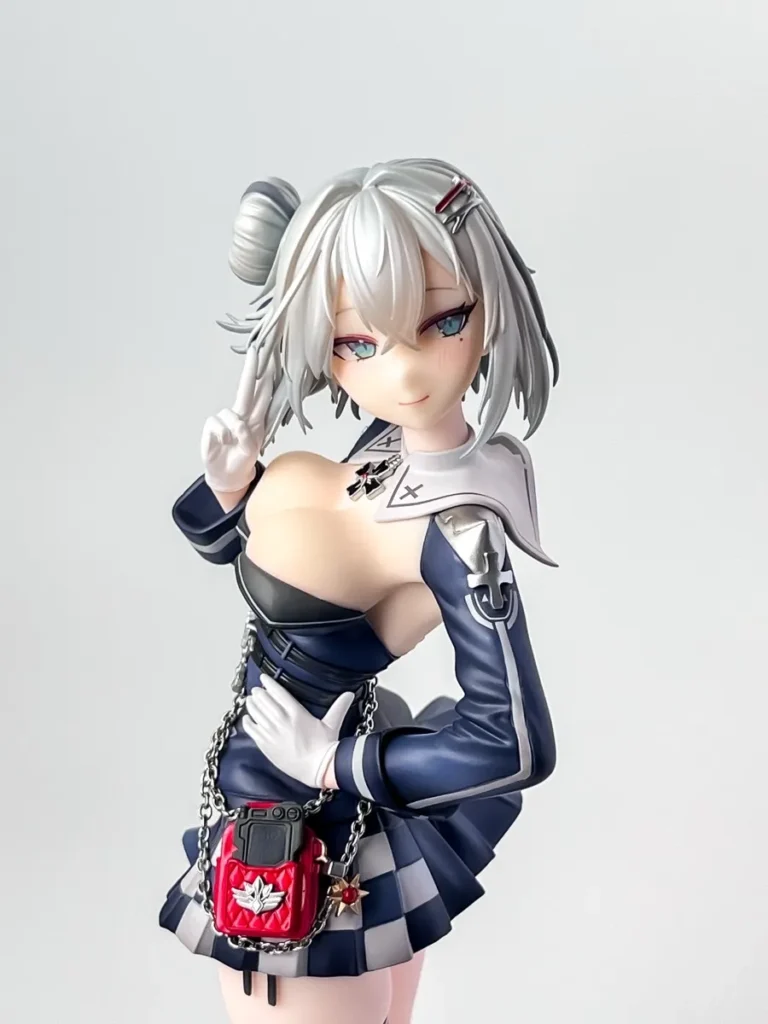 【エレガント】ヤーデ フィギュアの通常顔