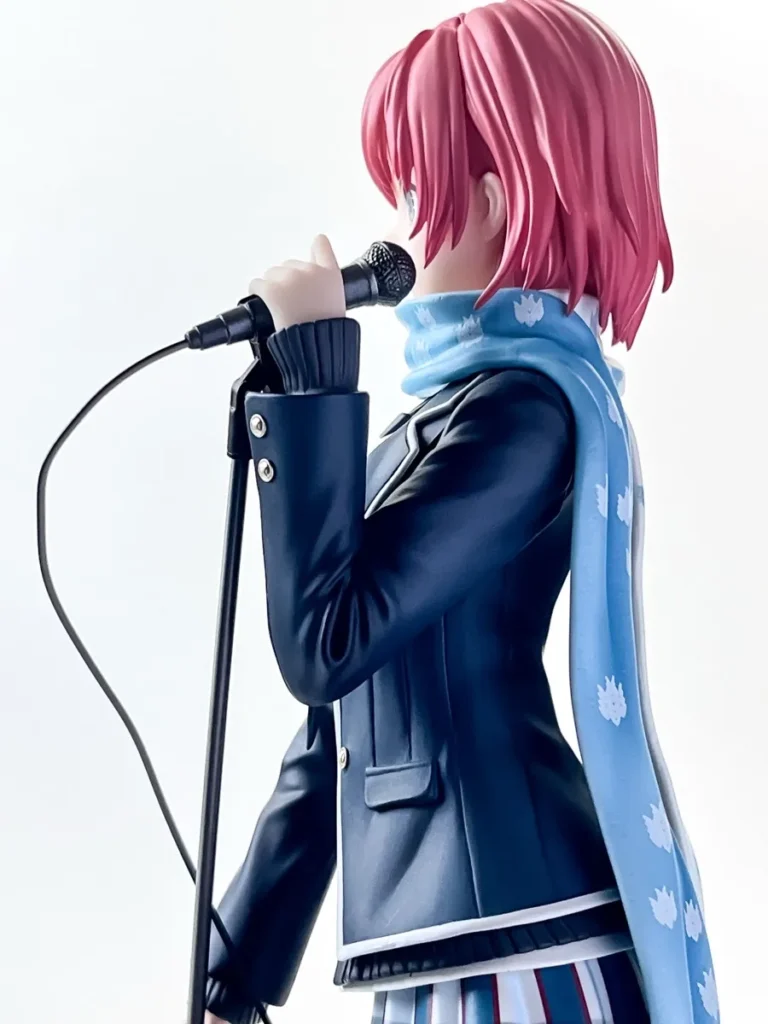 由比ヶ浜結衣 原作Ver.フィギュアの上半身衣装の造形