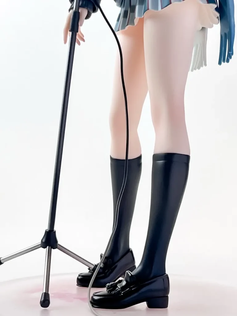 由比ヶ浜結衣 原作Ver.フィギュアの下半身造形