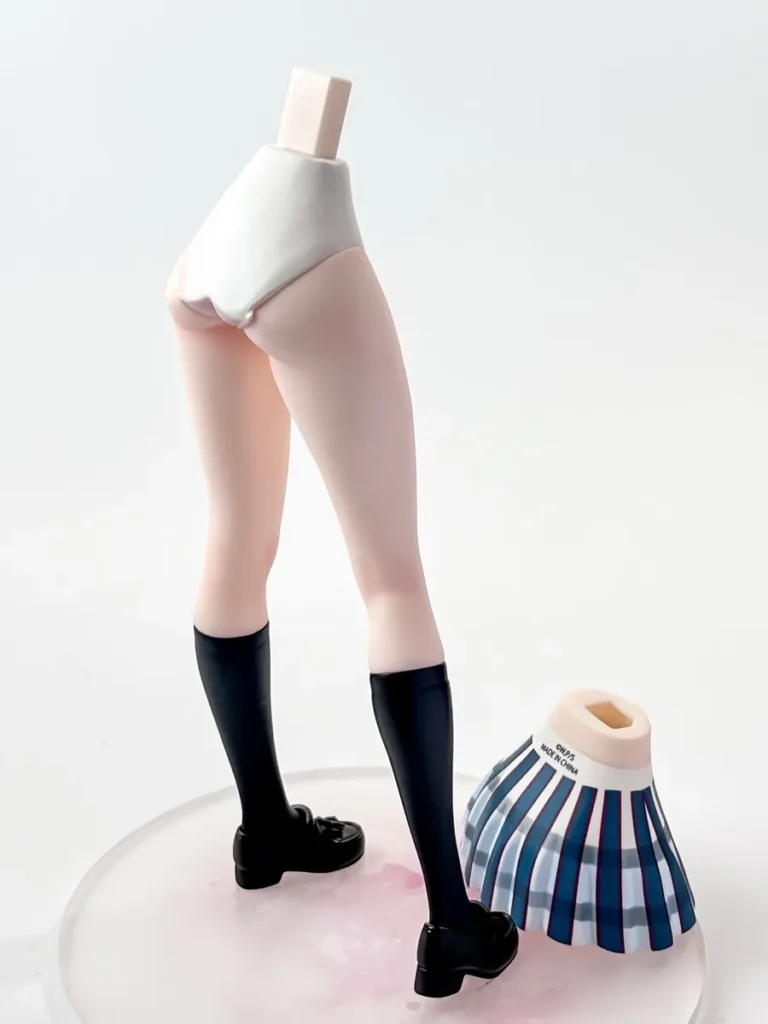 由比ヶ浜結衣 原作Ver.フィギュアのパンツ